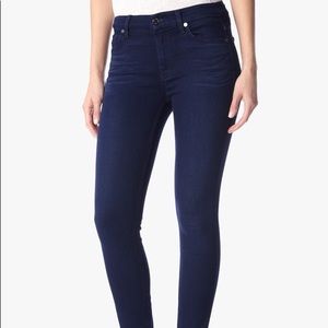 7FORALLMANKIND mid rise jeans size 28